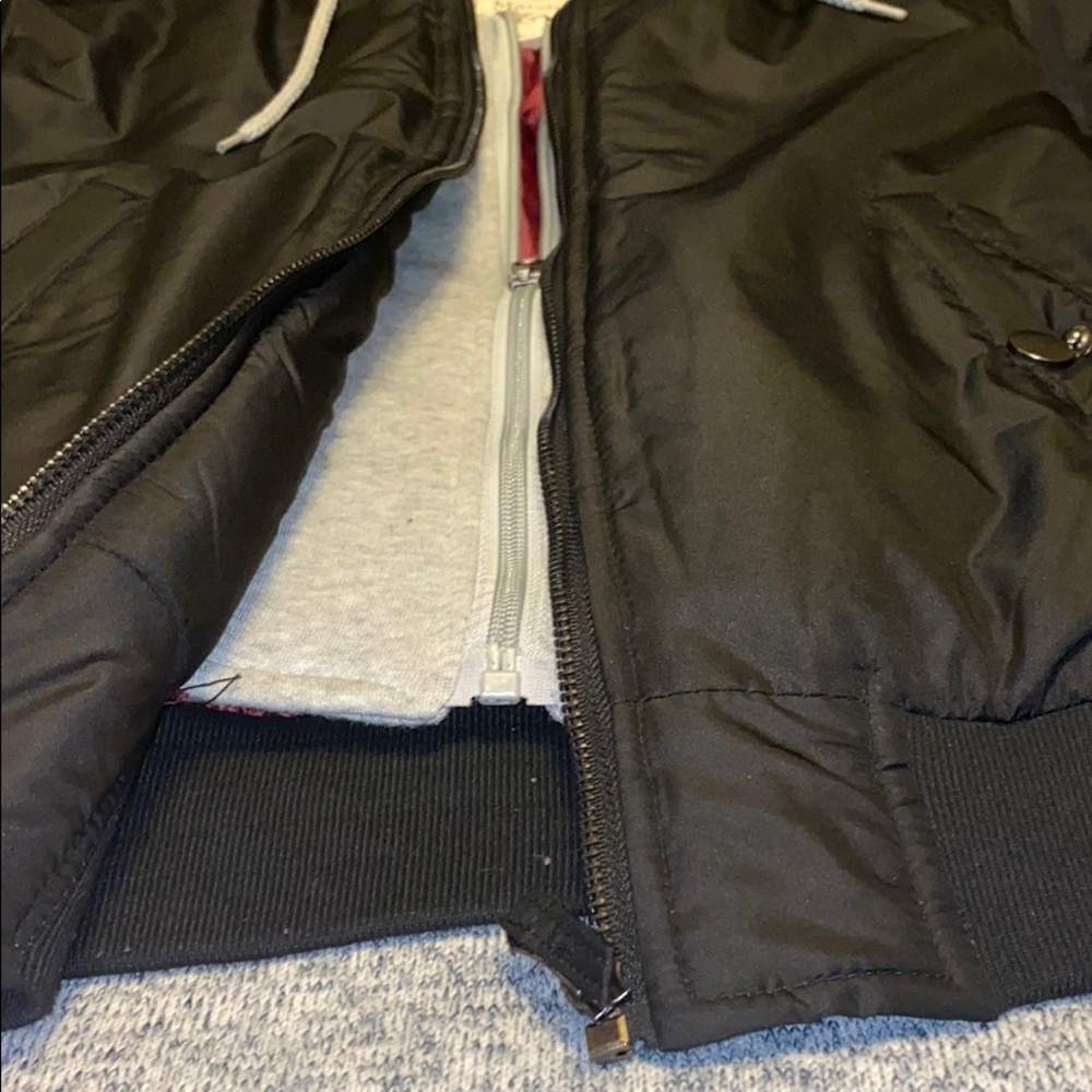 Bomber jacket. - Picture 2 of 3